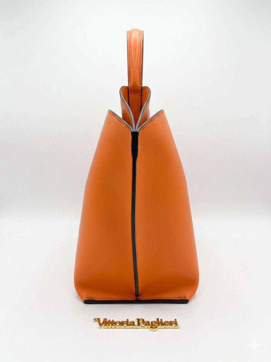 Borsa a mano in pelle liscia